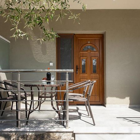 Olivento Beach Front Suites Потос Екстериор снимка
