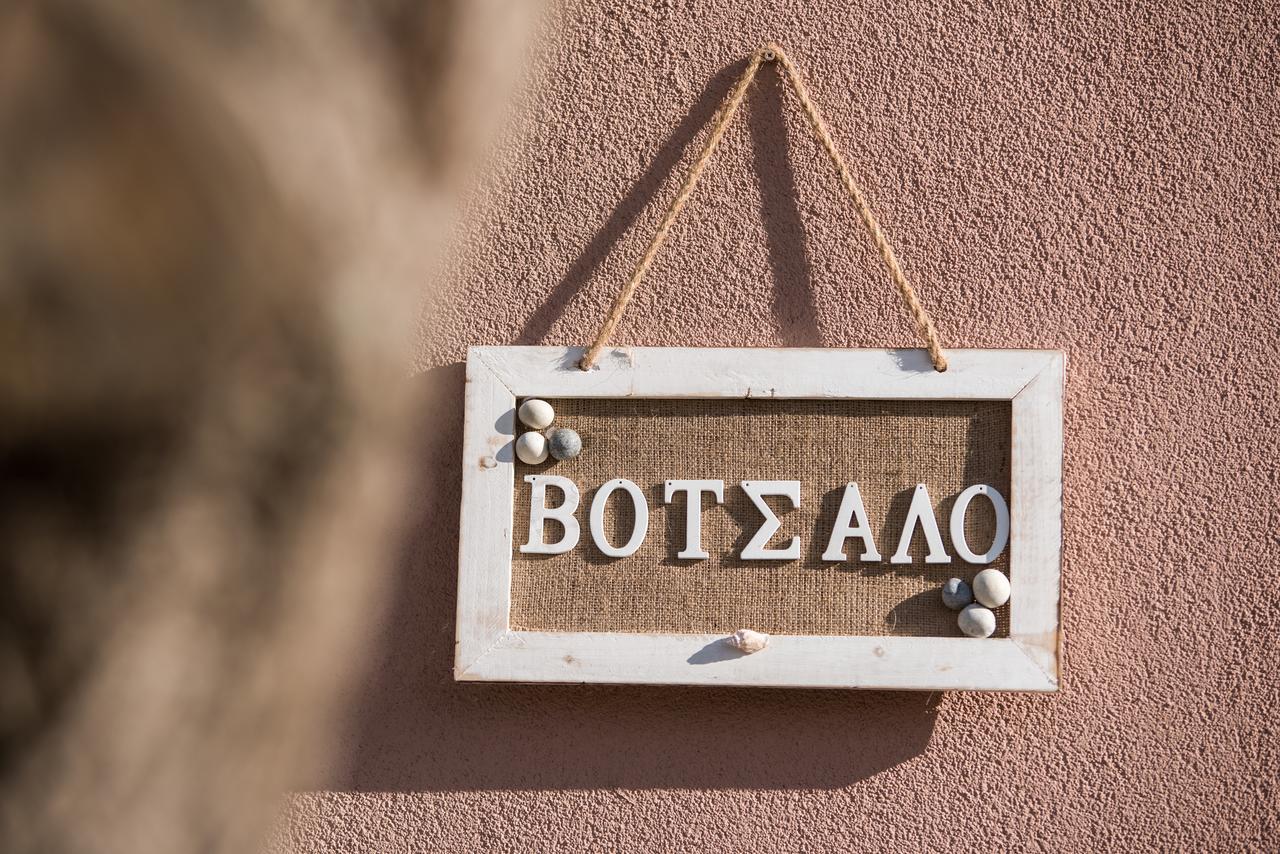 Olivento Beach Front Suites Потос Екстериор снимка
